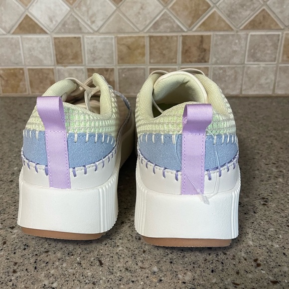 Nicole Miller NWOT Women’s Brita Beige Mist Crochet Sneakers Size 8 - Picture 9 of 9